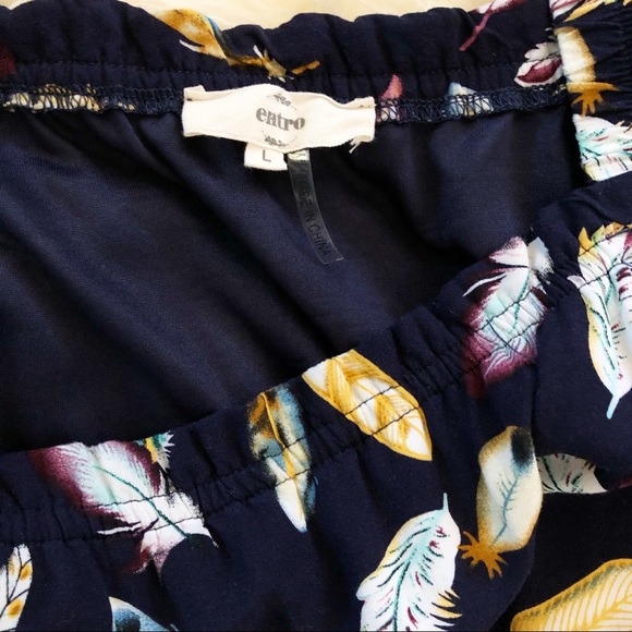 entro Feather Print Semi-Off The Shoulder Tunic L - Picture 2 of 9